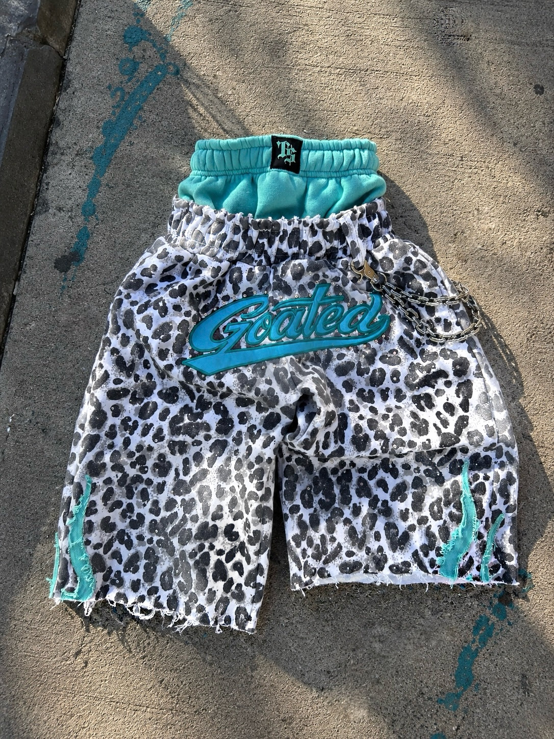 YOUTH WHITE CHEETAH SET (Sweatpants)